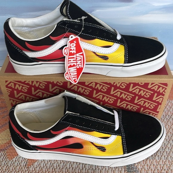 Vans Men’s Old Skool
(Flame) Black/Black/True White 
VN0A38G1PHN Sneakers - Picture 2 of 16